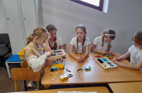 Zajęcia z robotyki - luty 2024