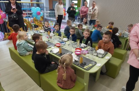 Przedszkolaki na wycieczce w Biłgoraju