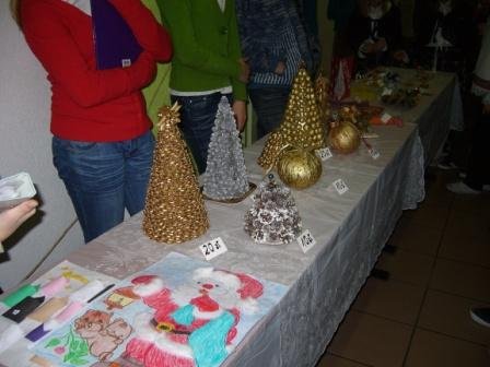 Kiermasz, Jasełka i Wigilia w szkole