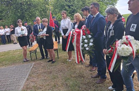 Gminne Obchody 81. Rocznicy Pacyfikacji Wsi Szarajówka