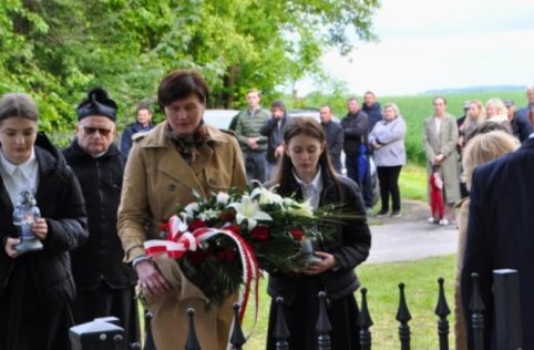 Obchody 82. Rocznicy Pacyfikacji Wsi Szarajówka