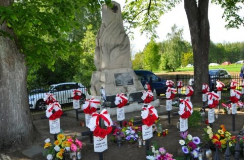 Obchody 82. Rocznicy Pacyfikacji Wsi Szarajówka