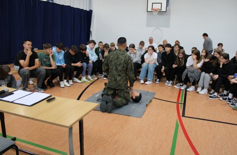 Projekt Edukacja z wojskiem w naszej szkole