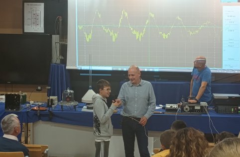 Wyjazd uczniów na pokazy fizyczne 