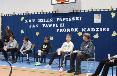 Obchody Dnia Papieskiego w naszej szkole