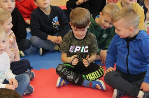 Pogadanka z przedstawicielem policji w naszej szkole