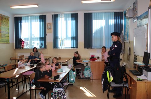 Pogadanka z przedstawicielem policji w naszej szkole