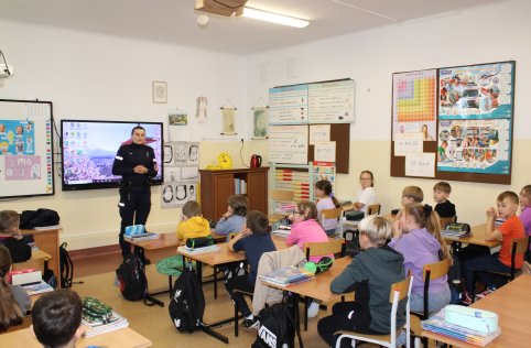 Pogadanka z przedstawicielem policji w naszej szkole