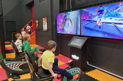 Wycieczka uczniów do Rzeszowa i Nowej Dęby