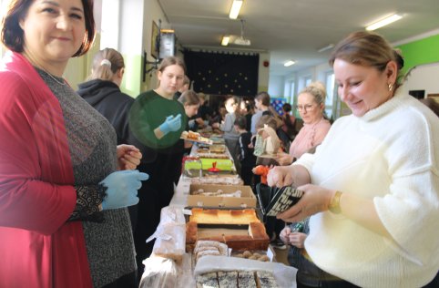 Kiermasz ozdób świątecznych – pomagamy Adasiowi Iwanejko