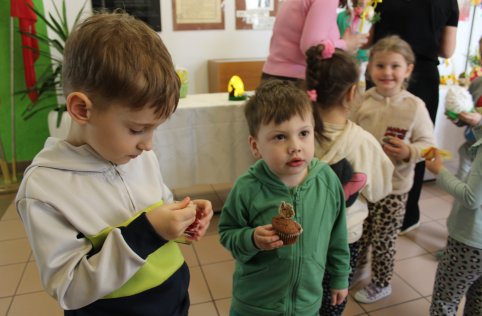 Kiermasz ozdób świątecznych – pomagamy Adasiowi
