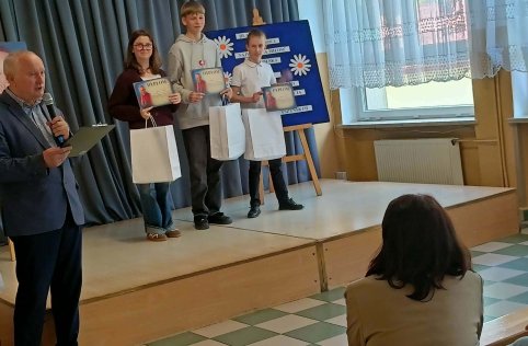 Sukces naszych uczniów w konkursie wiedzy o Stefanie Kardynale Wyszyńskim