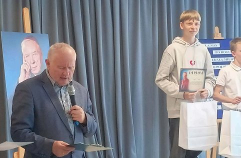 Sukces naszych uczniów w konkursie wiedzy o Stefanie Kardynale Wyszyńskim